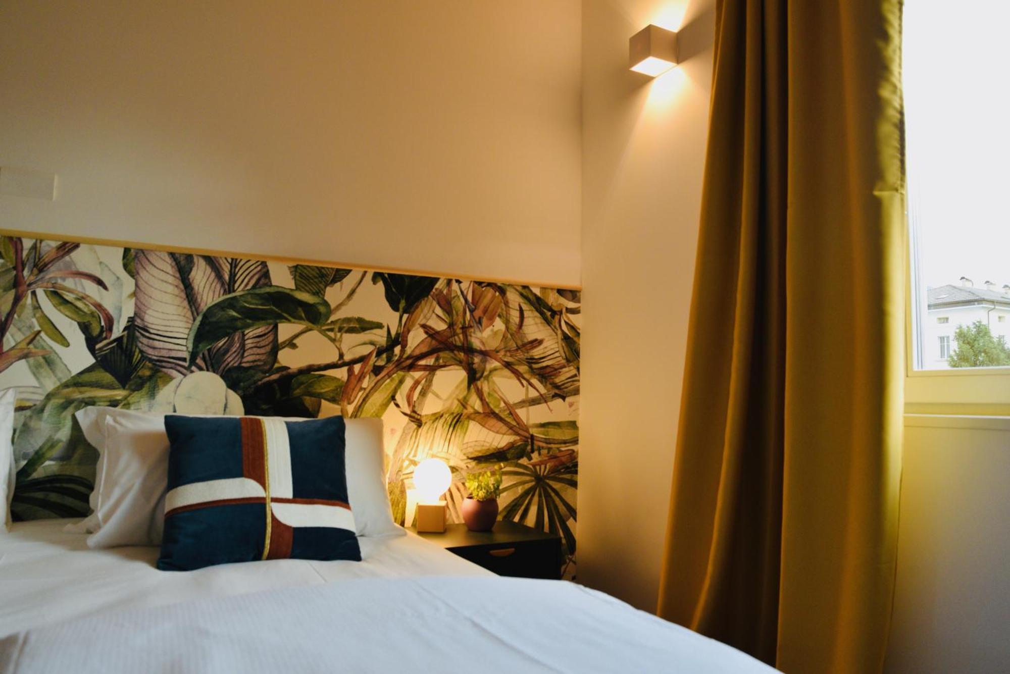 Nine Shared Bed & Breakfast *